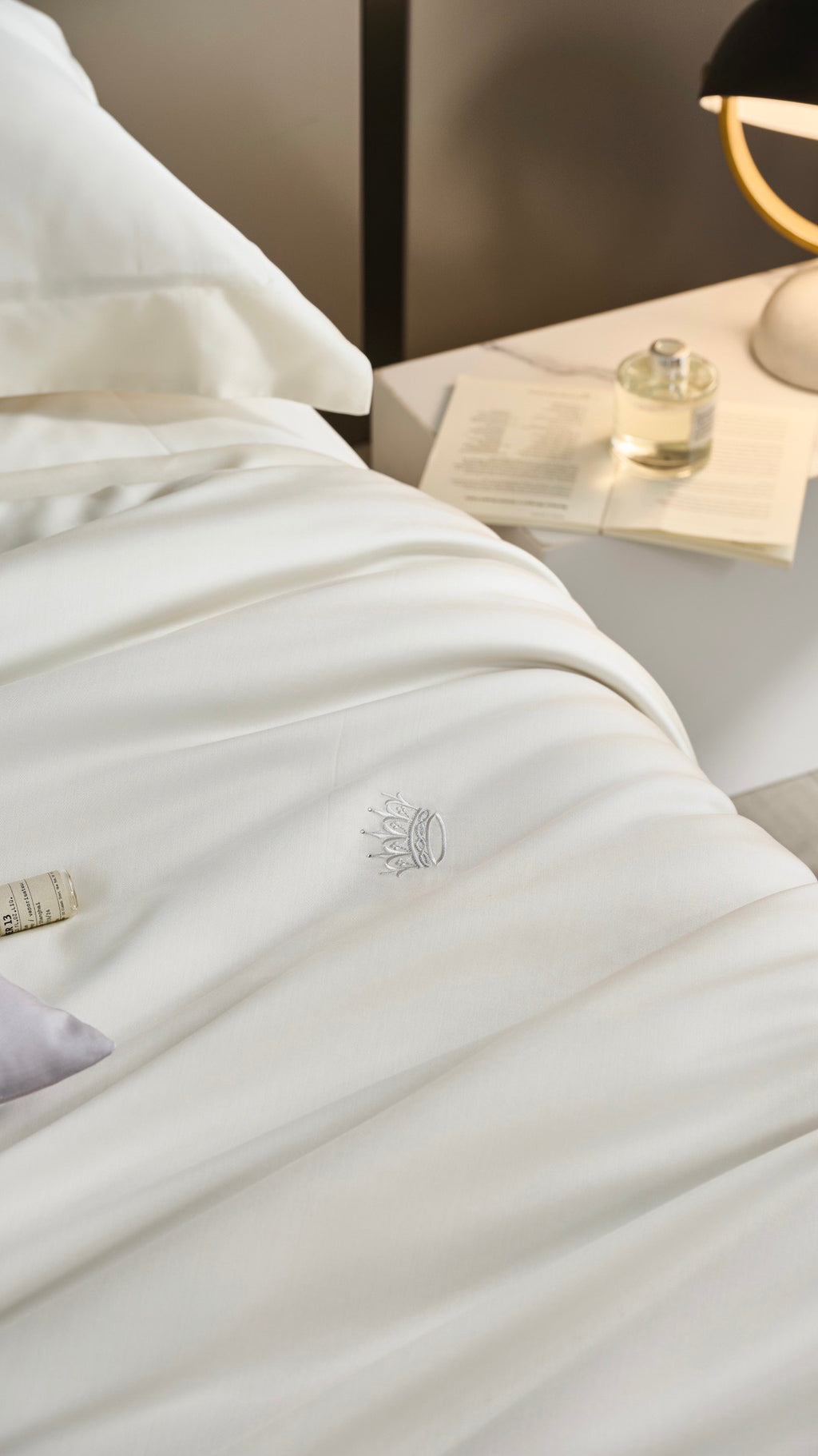 Luxury TENCEL™ Lyocell Bedding Set – Soft, Breathable & Elegant Signature Ivory