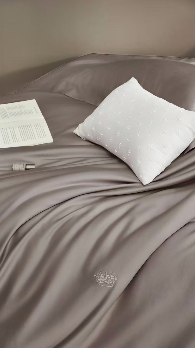 Luxury TENCEL™ Lyocell Bedding Set – Laken Taupe  Silky Soft • Breathable • Effortless Elegance