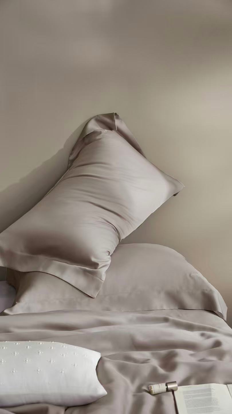 Luxury TENCEL™ Lyocell Bedding Set – Laken Taupe  Silky Soft • Breathable • Effortless Elegance